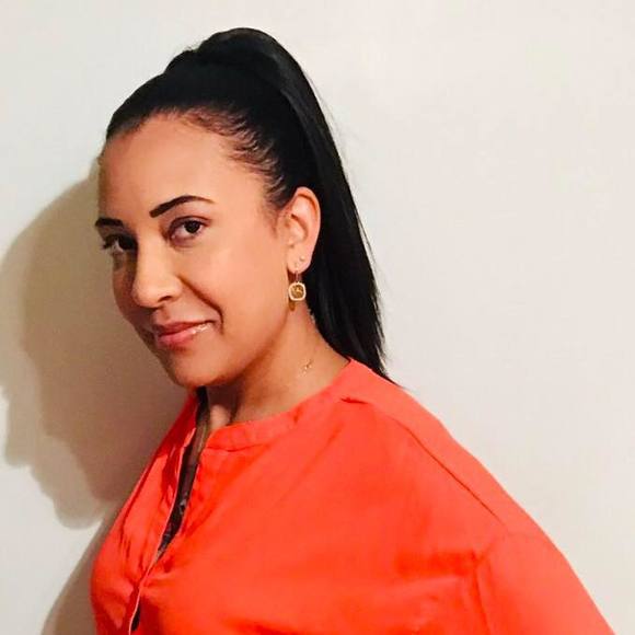 Meet your Posher, Tara - Picture 1 of 1